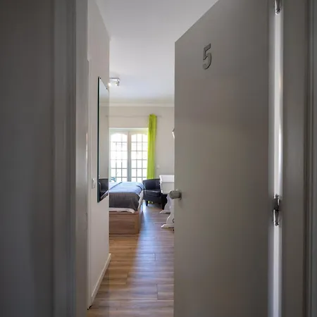 Ensuite 5 Rochedo Guest house